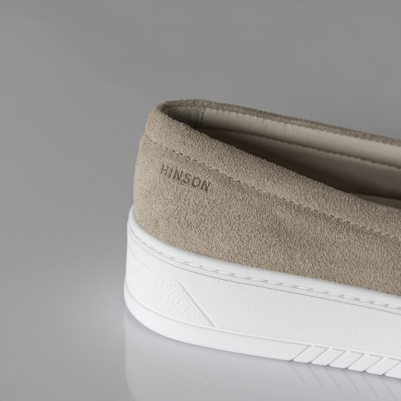 MILLER SLIP ON Sesamo Suede - HINSON | ALPINA